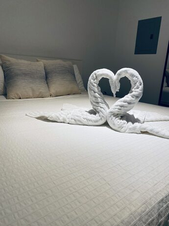 Imagen de la habitación del Hotel The Marlin Beachside. Foto 16