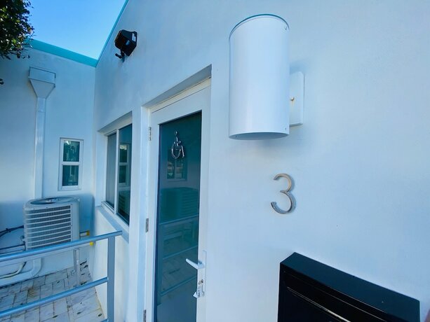 Imagen de la habitación del Hotel The Marlin Beachside. Foto 17