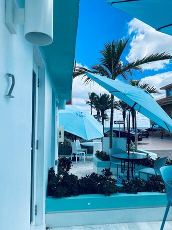 Imagen de la habitación del Hotel The Marlin Beachside. Foto 20