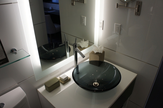 Imagen de la habitación del Hotel The Marlin. Foto 9