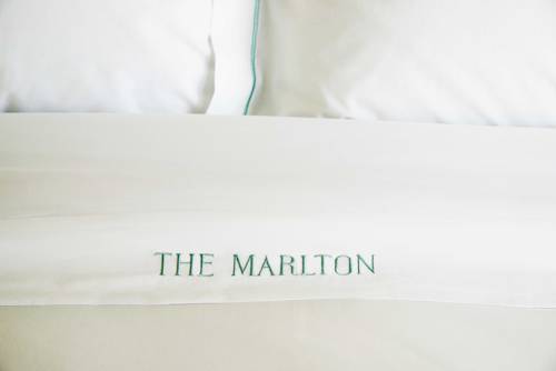 Imagen de la habitación del Hotel The Marlton. Foto 7