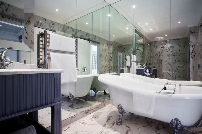 Imagen de la habitación del Hotel The Marly. Foto 6