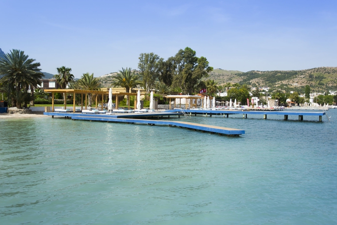Imagen de los exteriores del Hotel The Marmara Bodrum - Adult Only. Foto 9
