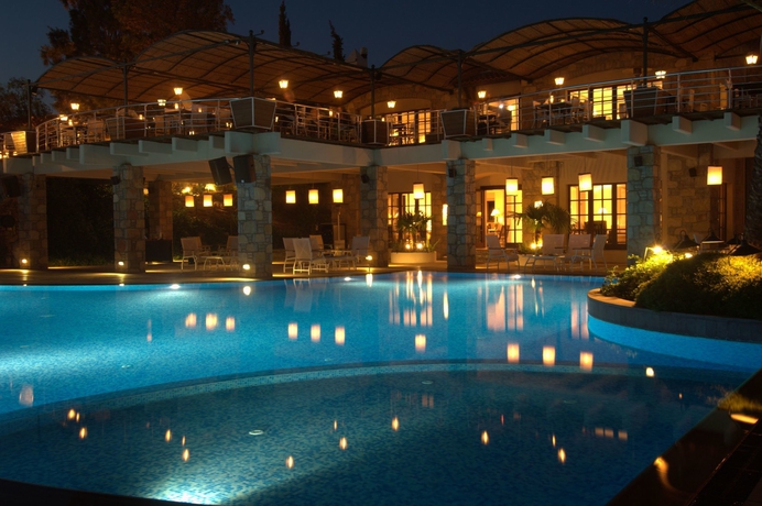 Imagen de la piscina del Hotel The Marmara Bodrum - Adult Only. Foto 16