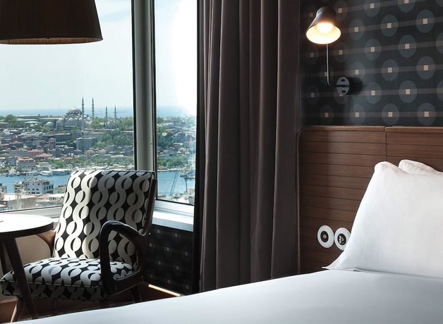 Imagen de la habitación del Hotel The Marmara Pera. Foto 11