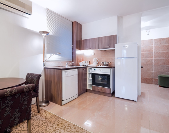 Imagen de la habitación del Hotel The Marmara Suadiye Residence. Foto 9