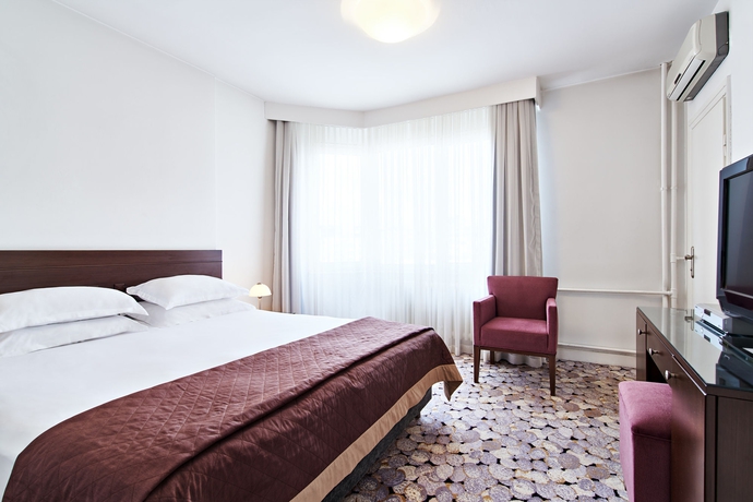Imagen de la habitación del Hotel The Marmara Suadiye Residence. Foto 11