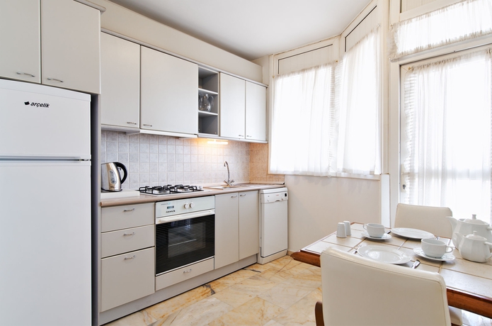 Imagen de la habitación del Hotel The Marmara Suadiye Residence. Foto 12
