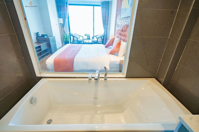 Imagen de la habitación del Hotel The Marron. Foto 36