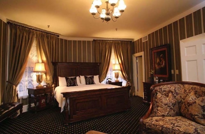 Imagen de la habitación del Hotel The Martha Washington Inn And Spa. Foto 16