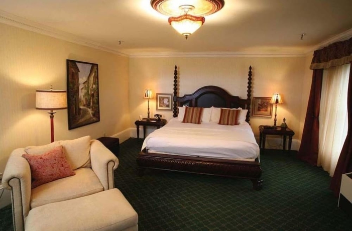 Imagen de la habitación del Hotel The Martha Washington Inn And Spa. Foto 17