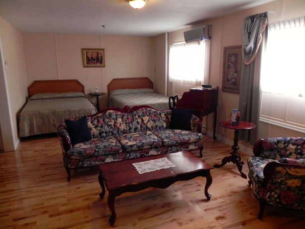 Imagen de los interiores del Hotel The Martin Arms. Foto 11