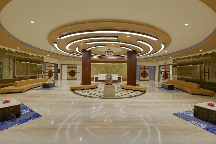 Imagen de los interiores del Hotel The Maruti Nandan Grand. Foto 14
