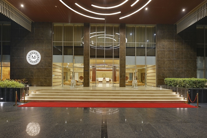 Imagen de los exteriores del Hotel The Maruti Nandan Grand. Foto 12