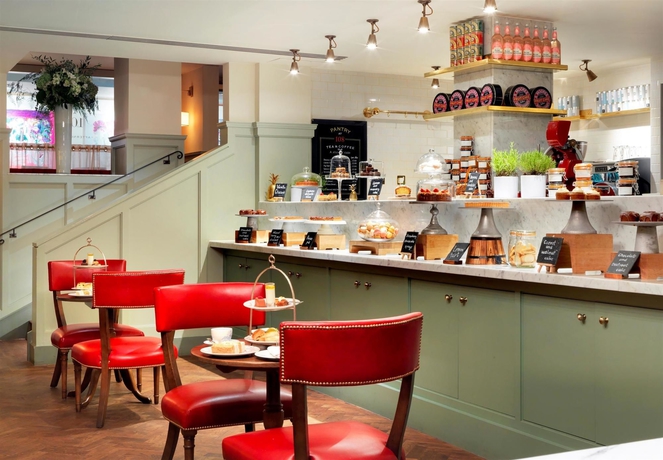 Imagen del bar/restaurante del Hotel The Marylebone. Foto 4