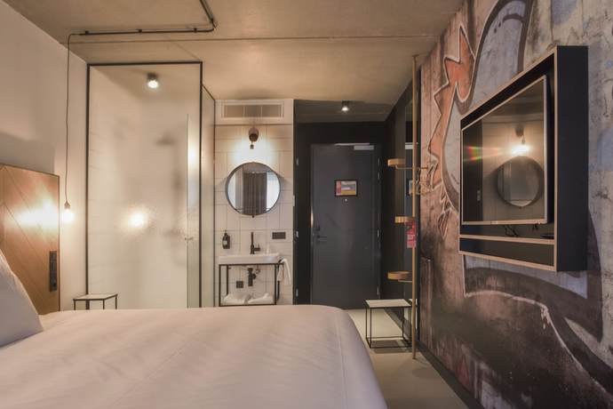 Imagen de la habitación del Hotel The Match. Foto 2