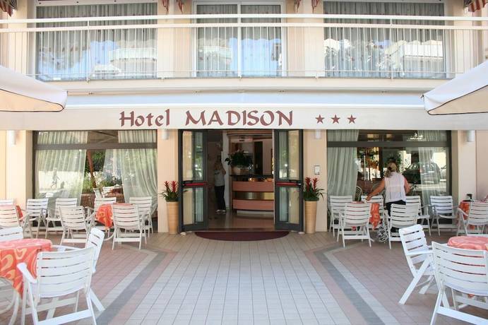 Imagen general del Hotel The Match, Pinarella di Cervia. Foto 1