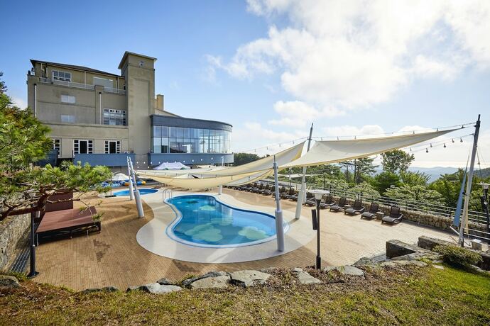 Imagen general del Hotel The Mauna Ocean Resort. Foto 1