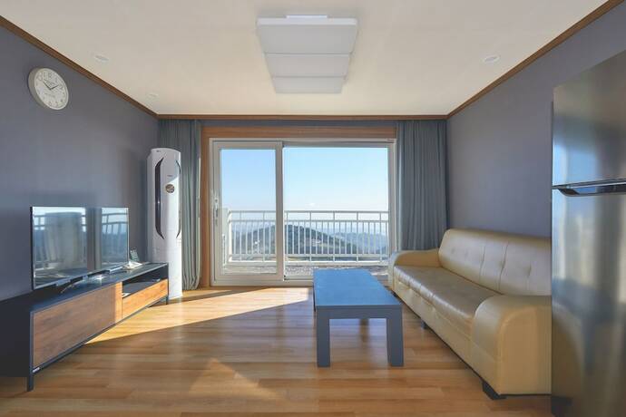 Imagen de la habitación del Hotel The Mauna Ocean Resort. Foto 19