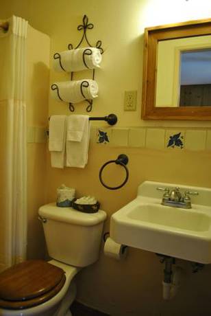 Imagen de la habitación del Hotel The Maverick Inn. Foto 4