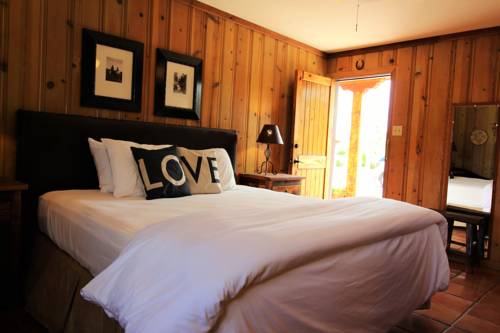 Imagen de la habitación del Hotel The Maverick Inn. Foto 5