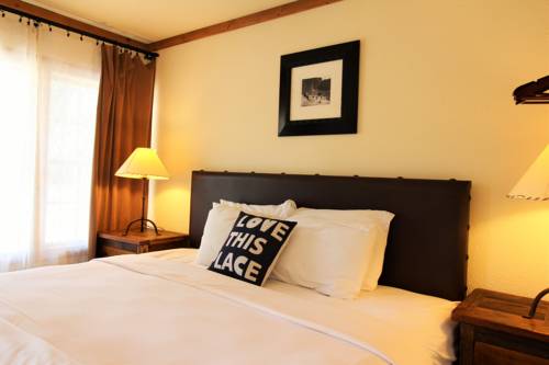 Imagen de la habitación del Hotel The Maverick Inn. Foto 12