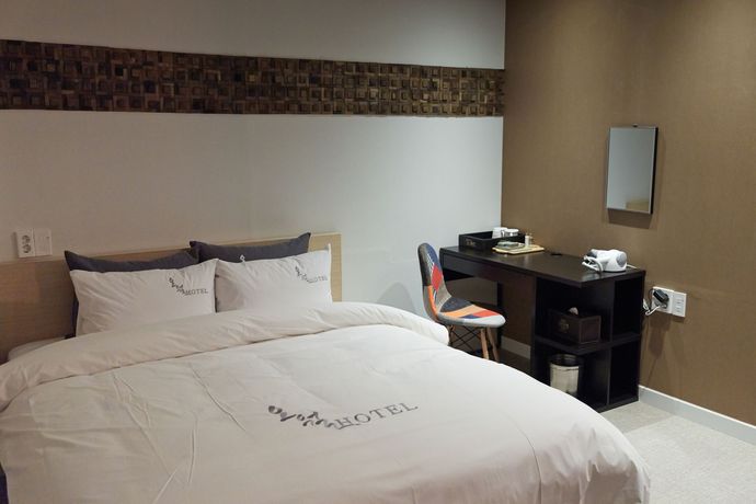 Imagen de los interiores del Hotel The May. Foto 14