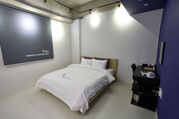 Imagen de los interiores del Hotel The May. Foto 15