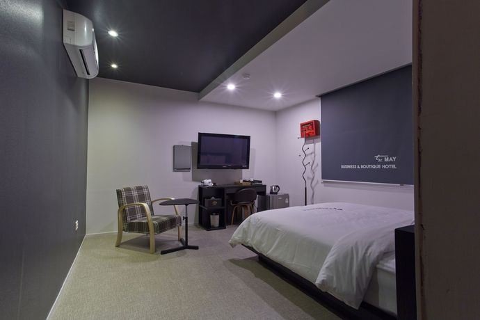 Imagen de la habitación del Hotel The May. Foto 13