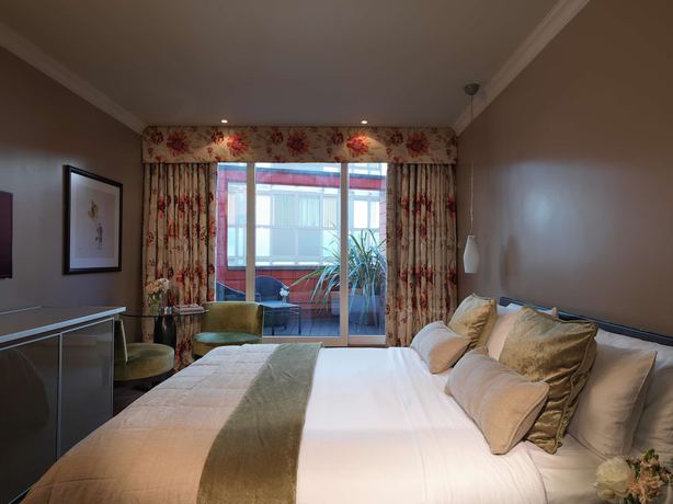 Imagen de la habitación del Hotel The May Fair, A Radisson Collection , Mayfair London. Foto 17