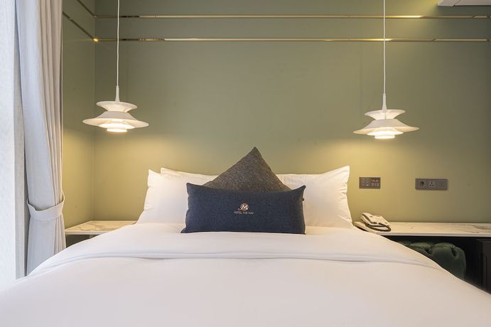 Imagen de la habitación del Hotel The May Hotel. Foto 9