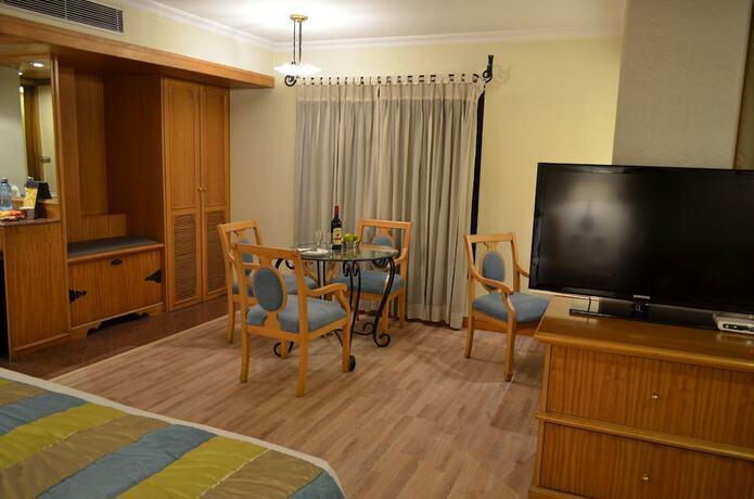 Imagen de la habitación del Hotel The Maya, Jalandhar. Foto 10