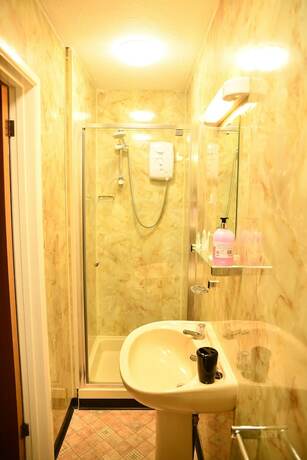 Imagen general del Hotel The Maycliffe. Foto 7