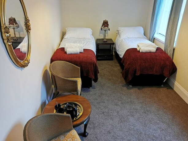 Imagen general del Hotel The Maycliffe. Foto 10
