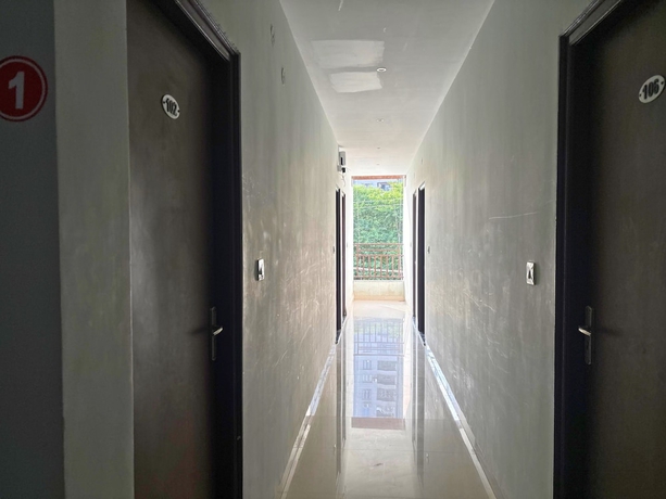 Imagen de los interiores del Hotel The Mayfair, Indore. Foto 12