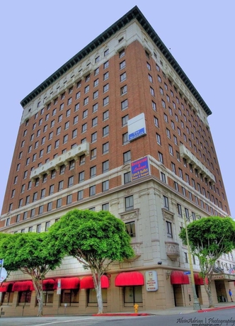 Imagen de los exteriores del Hotel The Mayfair Los Angeles. Foto 11