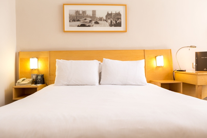 Imagen de la habitación del Hotel The Mayfair Townhouse. Foto 7