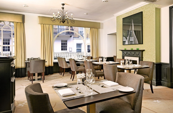 Imagen del bar/restaurante del Hotel The Mayfair Townhouse. Foto 5
