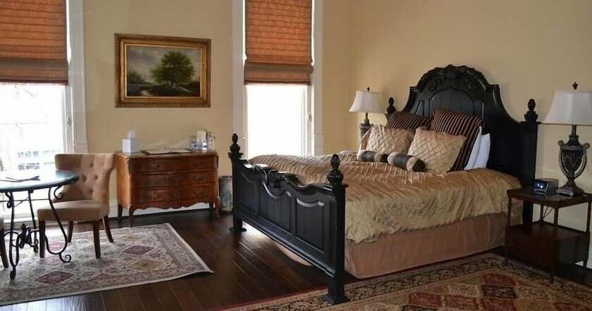Imagen general del Hotel The Mayors Mansion Inn. Foto 6