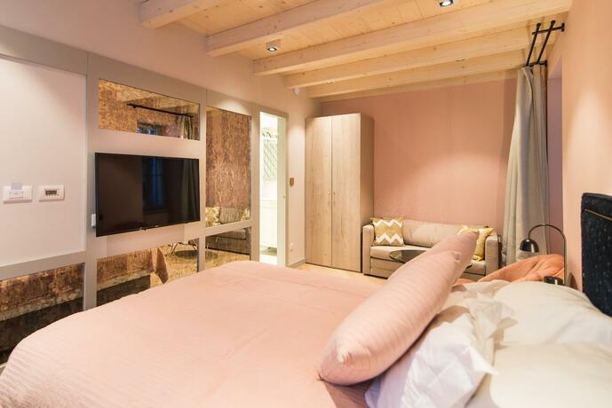 Imagen general del Hotel The Melegran. Foto 41