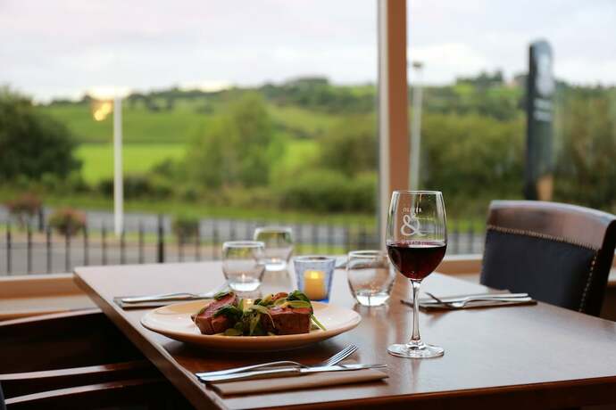 Imagen general del Hotel The Mellon Country Inn. Foto 5