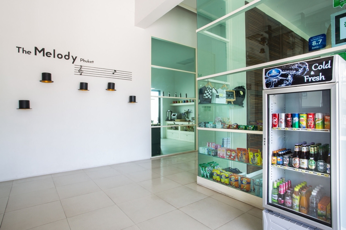 Imagen del bar/restaurante del Hotel The Melody Phuket - Sha Extra Plus. Foto 5