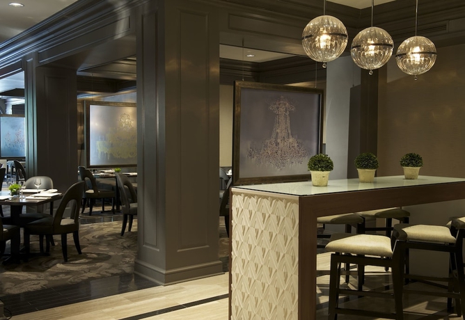 Imagen del bar/restaurante del Hotel The Melrose Georgetown. Foto 3