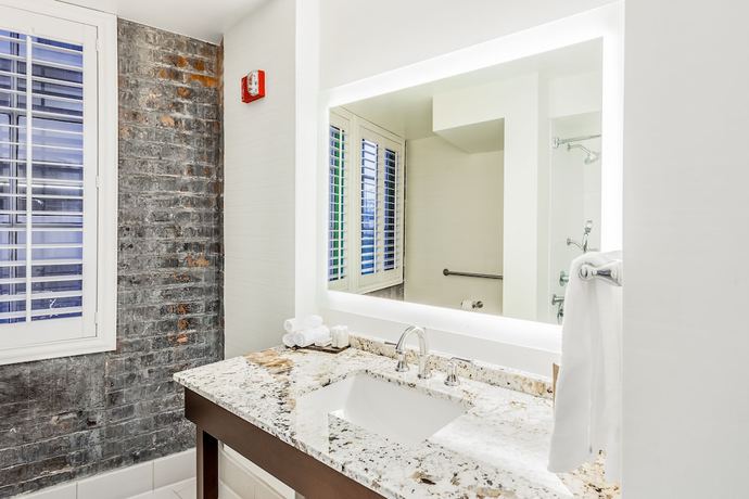Imagen de la habitación del Hotel The Mercantile New Orleans. Foto 16