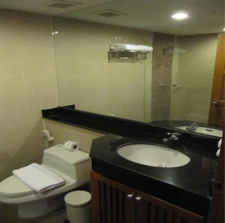 Imagen de la habitación del Hotel The Mercer Sukhumvit 4, Bangkok. Foto 12