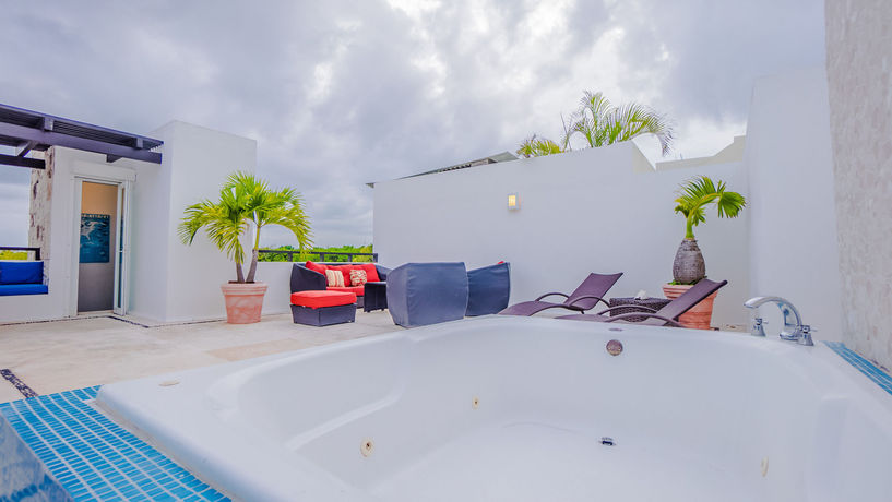 Imagen de los interiores del Hotel The Meridian By Bric. Foto 10