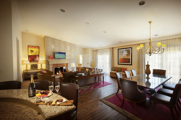 Imagen de la habitación del Hotel The Meritage Resort and Spa. Foto 10