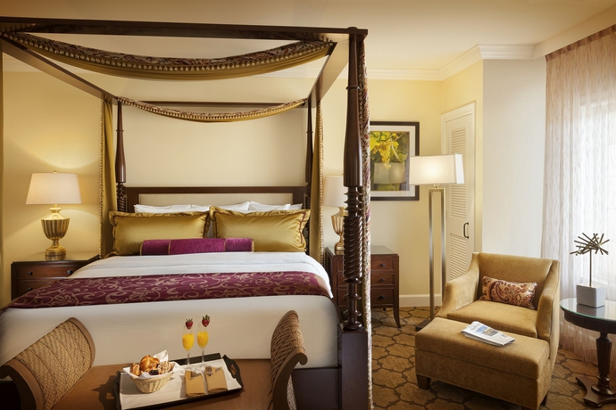 Imagen de la habitación del Hotel The Meritage Resort and Spa. Foto 11