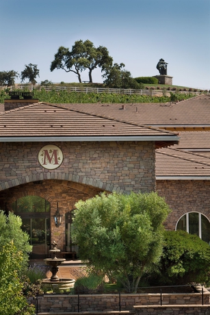 Imagen de los exteriores del Hotel The Meritage Resort and Spa. Foto 13