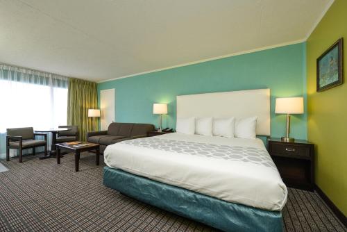 Imagen de la habitación del Hotel The Mermaid Inn, Myrtle Beach. Foto 7